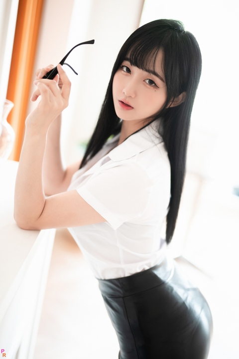 PINK RIBBON - Jina (한지나) Succubus.jpg